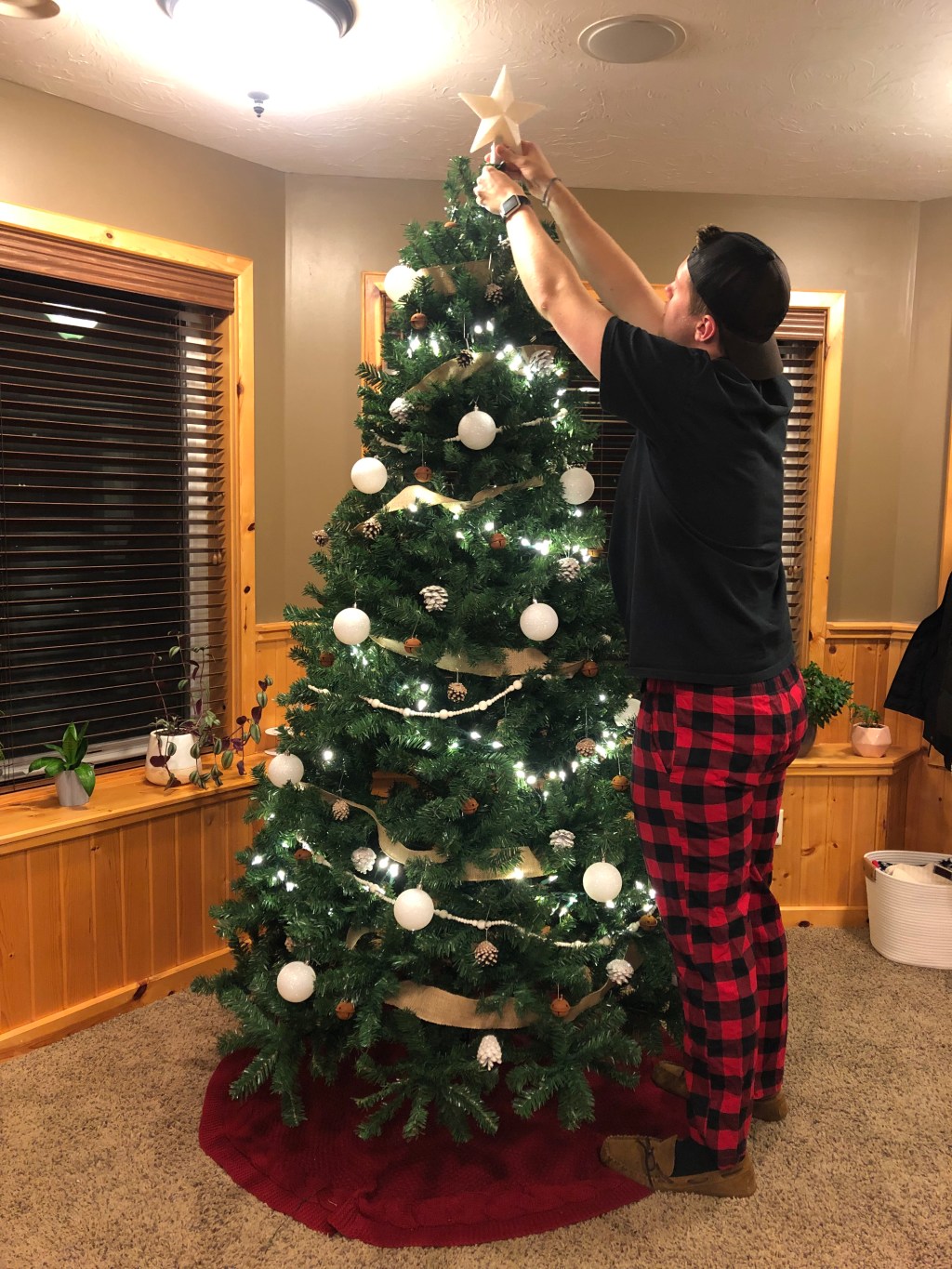 Five Ways To Save Money This Holiday&nbsp;Season