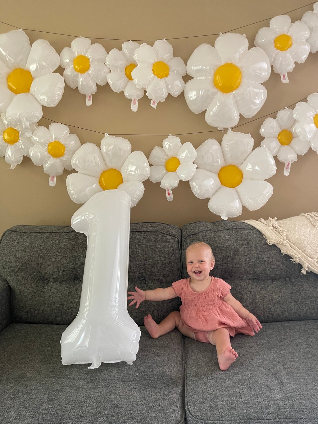 All About My Daughter’s Flower-Themed 1st&nbsp;Birthday!!